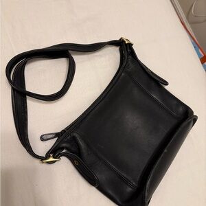 VINTAGE COACH Black Leather Crossbody Bag Slim Duffle Sack